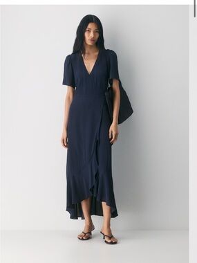 aritzia fall dress Fall Vibes + Under $100 Shoe Round Up Everyday Pursuits